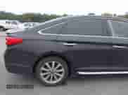 2016 Hyundai Sonata Sport z VIN 5NPE34AF9GH389614, wystawiony jako IAAI lot #42903517 z przebiegiem 107 684 mil mil oraz . Historia ofert i sprzedaży dostępna na DreamBid. Obrazek 18.