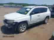 2014 Jeep Compass Sport с VIN 1C4NJCBA4ED727507, выставлен на аукционе IAAI как лот 42333880 с пробегом 161 083 миль миль и . История ставок и продаж доступна на DreamBid. Изображение 2.