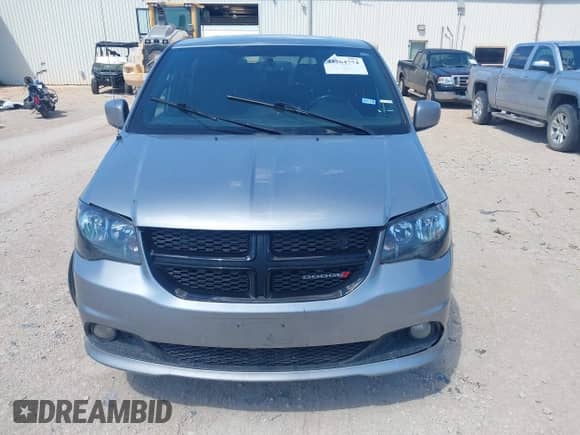 2018 Dodge Grand Caravan SE z VIN 2C4RDGBG9JR199149, wystawiony jako IAAI lot #43264774 z przebiegiem 200 102 mil mil oraz . Historia ofert i sprzedaży dostępna na DreamBid. Obrazek 12.