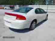 2004 Dodge Intrepid SE z VIN 2B3HD46R54H584404, wystawiony jako IAAI lot #42587059 z przebiegiem 197 194 mil mil oraz . Historia ofert i sprzedaży dostępna na DreamBid. Obrazek 4.