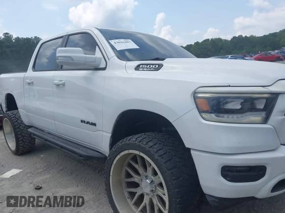 2019 Ram 1500 Big Horn with VIN 1C6RREFT0KN514083, listed as a IAAI auction lot 43016483 with 53,702 mi miles and . Bid and sale history available at DreamBid. Image 13.