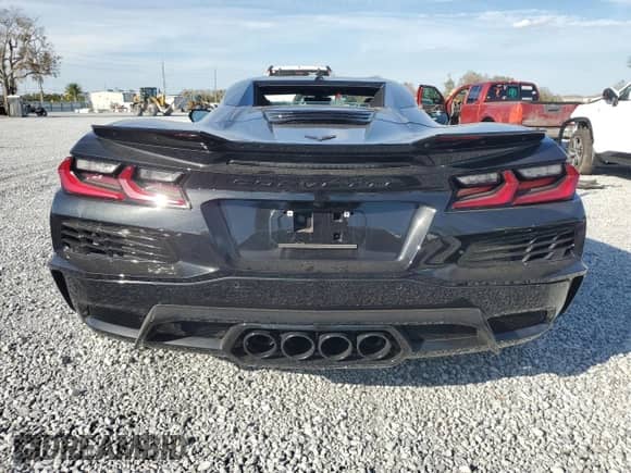 2023 Chevrolet Corvette 3LZ с VIN 1G1YF3D30P5700825, выставлен на аукционе Copart как лот 42403535 с пробегом 2 005 миль миль и На запчасти • Non repairable. История ставок и продаж доступна на DreamBid. Изображение 6.