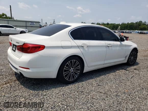 2020 BMW 5 Series 530i xDrive z VIN WBAJR7C05LCD78610, wystawiony jako Copart lot #59850185 z przebiegiem Nie podano mil oraz Szkoda całkowita • Salvage title. Historia ofert i sprzedaży dostępna na DreamBid. Obrazek 3.