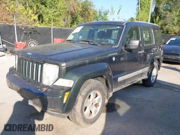 2011 Jeep Liberty Sport with VIN 1J4PN2GK6BW592839, listed as a IAAI auction lot 43333851 with 193,116 mi miles and . Bid and sale history available at DreamBid. Image 2.