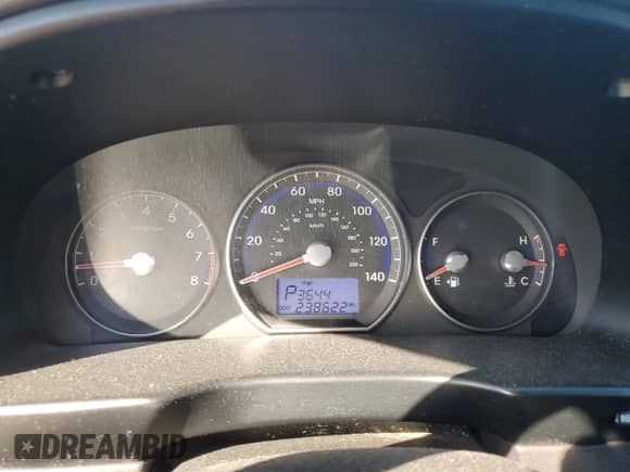2012 Hyundai Santa Fe SE с VIN 5XYZHDAG5CG108597, выставлен на аукционе Copart как лот 81988025 с пробегом 238 622 миль миль и Чистый • Clean title. История ставок и продаж доступна на DreamBid. Изображение 9.