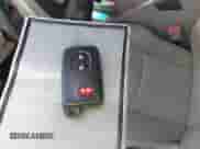 2013 Toyota Prius One z VIN JTDKN3DU3D5583231, wystawiony jako IAAI lot #42256796 z przebiegiem 279 931 mil mil oraz . Historia ofert i sprzedaży dostępna na DreamBid. Obrazek 11.