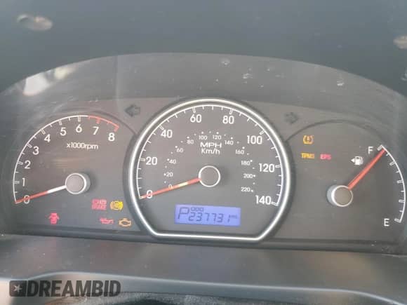 2010 Hyundai Elantra SE с VIN KMHDU4AD3AU944637, выставлен на аукционе Copart как лот 60098975 с пробегом 237 731 миль миль и Списание • Salvage title. История ставок и продаж доступна на DreamBid. Изображение 9.