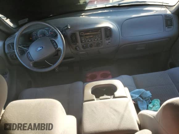 2003 Ford F-150 XL with VIN 2FTRX18L73CB12377, listed as a Copart auction lot 84845875 with 184,547 mi miles and Clean title. Bid and sale history available at DreamBid. Image 8.