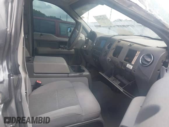 2006 Ford F-150 XLT с VIN 1FTRW12W46FB25019, выставлен на аукционе IAAI как лот 42207503 с пробегом 227 127 миль миль и . История ставок и продаж доступна на DreamBid. Изображение 5.