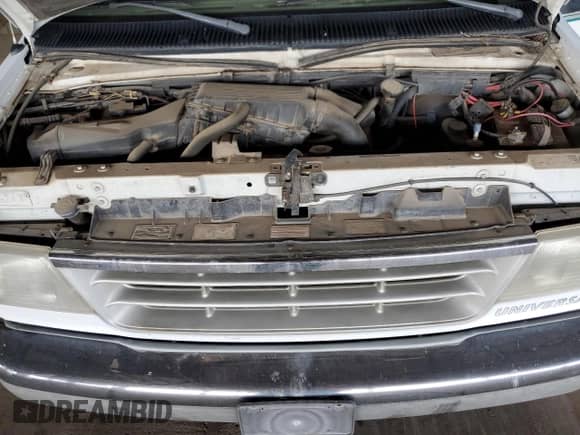 1992 Ford Econoline Cargo with VIN 1FDEE14H7NHA94279, listed as a Copart auction lot 82831194 with Not provided miles and Clean title. Bid and sale history available at DreamBid. Image 12.