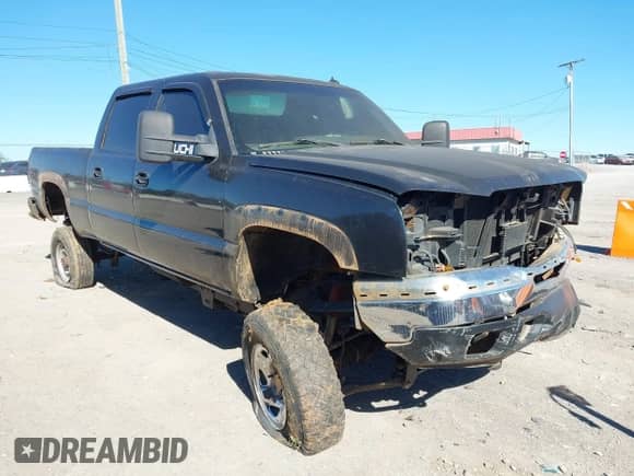 2003 Chevrolet Silverado 2500HD LS с VIN 1GCHK23U03F180167, выставлен на аукционе IAAI как лот 43408229 с пробегом Не указан миль и . История ставок и продаж доступна на DreamBid. Изображение 1.