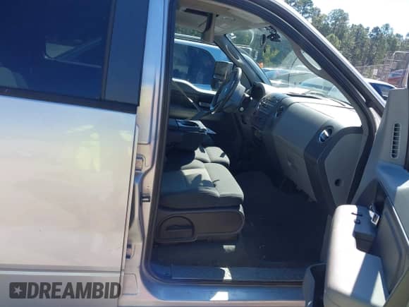 2008 Ford F-150 XLT with VIN 1FTPW12V08FA95163, listed as a IAAI auction lot 43460728 with 194,688 mi miles and . Bid and sale history available at DreamBid. Image 5.