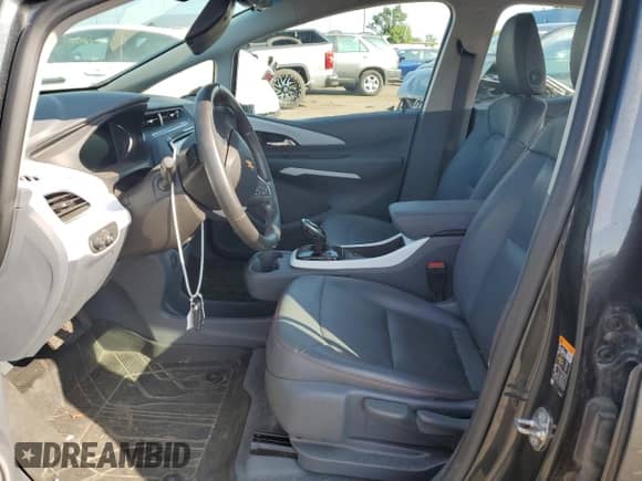 2020 Chevrolet Bolt EV Premier z VIN 1G1FZ6S08L4139010, wystawiony jako Copart lot #63461683 z przebiegiem 21 078 mil mil oraz . Historia ofert i sprzedaży dostępna na DreamBid. Obrazek 7.