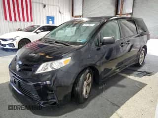 2020 Toyota Sienna L with VIN 5TDZZ3DC5LS082943, listed as a Copart auction lot 66805195 with 33,701 mi miles and Salvage title. Bid and sale history available at DreamBid. Image 1.