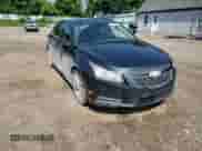 2011 Chevrolet Cruze LTZ z VIN 1G1PH5S90B7285155, wystawiony jako Copart lot #63095555 z przebiegiem 187 301 mil mil oraz Czysty tytuł • Clean title. Historia ofert i sprzedaży dostępna na DreamBid. Obrazek 14.