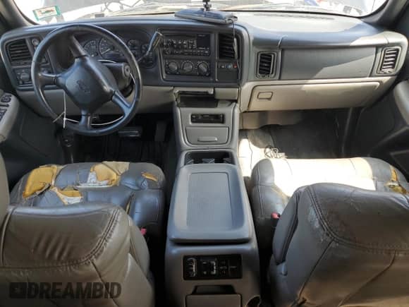 2002 Chevrolet Suburban Z71 with VIN 3GNFK16Z92G328507, listed as a Copart auction lot 65839945 with 235,047 mi miles and Clean title. Bid and sale history available at DreamBid. Image 8.