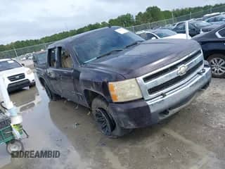 2008 Chevrolet Silverado 1500 LTZ z VIN 2GCEK13M681125282, wystawiony jako IAAI lot #43357984 z przebiegiem 292 771 mil mil oraz . Historia ofert i sprzedaży dostępna na DreamBid. Obrazek 1.