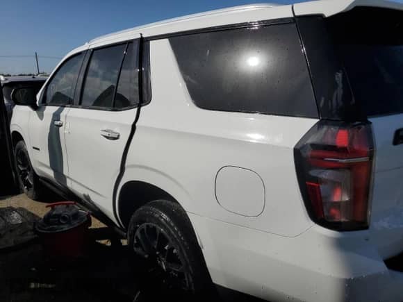 2022 Chevrolet Tahoe with VIN 1GNSCSKL9NR361014, listed as a Copart auction lot 76504224 with Not provided miles and Non repairable. Bid and sale history available at DreamBid. Image 2.