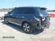 2015 Nissan Pathfinder SL z VIN 5N1AR2MN1FC689383, wystawiony jako IAAI lot #43202756 z przebiegiem 122 629 mil mil oraz . Historia ofert i sprzedaży dostępna na DreamBid. Obrazek 3.