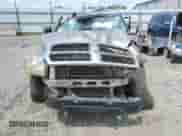 2005 Dodge Dakota Laramie z VIN 1D7HW58N15S145340, wystawiony jako Copart lot #58954154 z przebiegiem Nie podano mil oraz Szkoda całkowita • Salvage title. Historia ofert i sprzedaży dostępna na DreamBid. Obrazek 5.