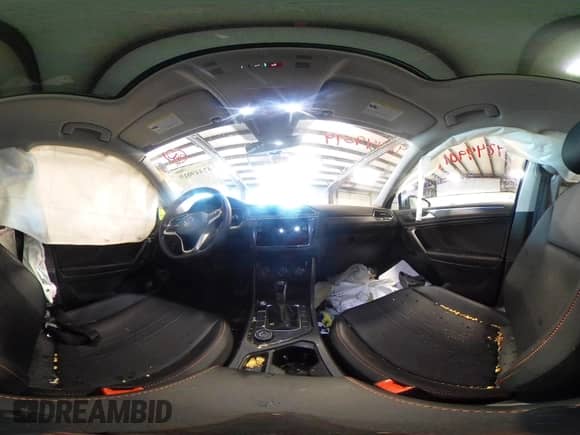 2024 Volkswagen Tiguan Wolfsburg Edition с VIN 3VVAB7AX3RM219372, выставлен на аукционе IAAI как лот 42449019 с пробегом 2 390 миль миль и . История ставок и продаж доступна на DreamBid. Изображение 17.