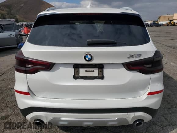 2018 BMW X3 xDrive30i with VIN 5UXTR9C55JLC74634, listed as a Copart auction lot 81882975 with 122,606 mi miles and Clean title. Bid and sale history available at DreamBid. Image 6.