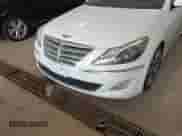 2013 Hyundai Genesis R-Spec z VIN KMHGC4DH8DU219604, wystawiony jako IAAI lot #41999447 z przebiegiem 211 085 mil mil oraz . Historia ofert i sprzedaży dostępna na DreamBid. Obrazek 6.