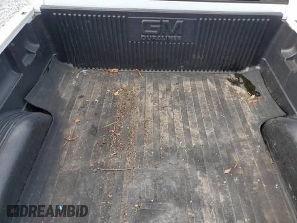 1997 GMC Sierra 1500 SL с VIN 1GTEC14W2VZ550918, выставлен на аукционе Copart как лот 70398954 с пробегом 140 645 миль миль и Списание • Salvage title. История ставок и продаж доступна на DreamBid. Изображение 10.