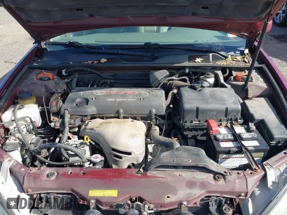 2003 Toyota Camry LE z VIN 4T1BE32K93U193977, wystawiony jako IAAI lot #43391387 z przebiegiem 84 896 mil mil oraz . Historia ofert i sprzedaży dostępna na DreamBid. Obrazek 10.