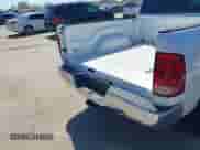 2013 Ram 1500 z VIN 1C6RR6LP5DS534444, wystawiony jako IAAI lot #43433054 z przebiegiem 176 440 mil mil oraz . Historia ofert i sprzedaży dostępna na DreamBid. Obrazek 6.