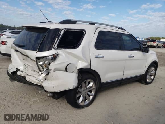 2012 Ford Explorer XLT z VIN 1FMHK7D87CGA98246, wystawiony jako Copart lot #88010235 z przebiegiem 195 542 mil mil oraz Szkoda całkowita • Salvage title. Historia ofert i sprzedaży dostępna na DreamBid. Obrazek 3.