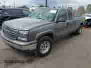 2006 Chevrolet Silverado 1500 Work Truck с VIN 1GCEK19T76E163792, выставлен на аукционе IAAI как лот 43242900 с пробегом 186 804 миль миль и . История ставок и продаж доступна на DreamBid. Изображение 2.