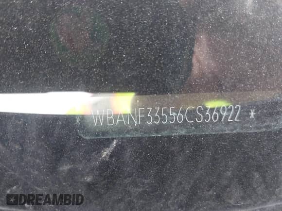 2006 BMW 5 Series с VIN WBANF33556CS36922, выставлен на аукционе IAAI как лот 41869640 с пробегом 106 663 миль миль и . История ставок и продаж доступна на DreamBid. Изображение 13.