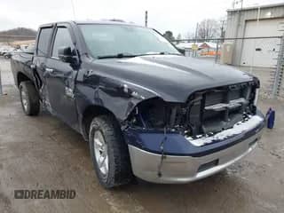 2018 Ram 1500 Big Horn z VIN 1C6RR7GGXJS115582, wystawiony jako IAAI lot #41722350 z przebiegiem 97 945 mil mil oraz . Historia ofert i sprzedaży dostępna na DreamBid. Obrazek 1.