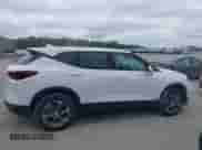 2025 Chevrolet Blazer LT z VIN 3GNKBCR49SS195786, wystawiony jako IAAI lot #42902656 z przebiegiem 2 929 mil mil oraz . Historia ofert i sprzedaży dostępna na DreamBid. Obrazek 13.