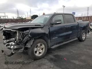 2021 Ram 1500 Big Horn z VIN 1C6RREFG3MN533006, wystawiony jako Copart lot #86377794 z przebiegiem 98 354 mil mil oraz Szkoda całkowita • Salvage title. Historia ofert i sprzedaży dostępna na DreamBid. Obrazek 1.