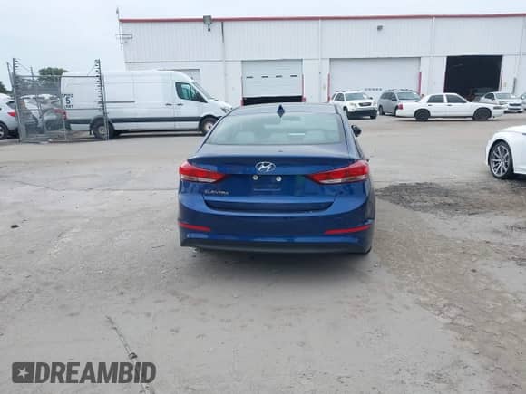 2018 Hyundai Elantra SEL z VIN 5NPD84LF2JH239815, wystawiony jako IAAI lot #42403404 z przebiegiem 152 017 mil mil oraz . Historia ofert i sprzedaży dostępna na DreamBid. Obrazek 16.