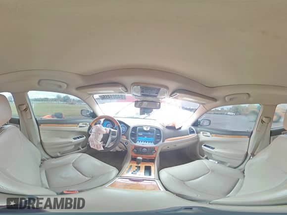 2013 Chrysler 300 C с VIN 2C3CCAET6DH632388, выставлен на аукционе Copart как лот 84001455 с пробегом 122 899 миль миль и Списание • Salvage title. История ставок и продаж доступна на DreamBid. Изображение 14.