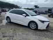 2024 Toyota Corolla LE z VIN 5YFB4MDE9RP191317, wystawiony jako Copart lot #82102535 z przebiegiem 28 931 mil mil oraz Szkoda całkowita • Salvage title. Historia ofert i sprzedaży dostępna na DreamBid. Obrazek 4.