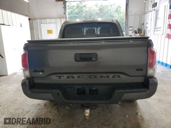 2017 Toyota Tacoma Limited with VIN 3TMGZ5AN4HM088555, listed as a Copart auction lot 84410555 with 130,704 mi miles and Salvage title. Bid and sale history available at DreamBid. Image 6.