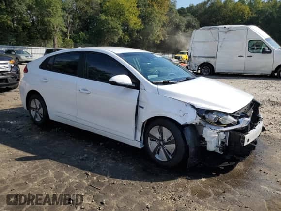 2020 Hyundai Ioniq Blue с VIN KMHC65LC5LU209886, выставлен на аукционе Copart как лот 82036295 с пробегом 94 377 миль миль и Списание • Salvage title. История ставок и продаж доступна на DreamBid. Изображение 4.