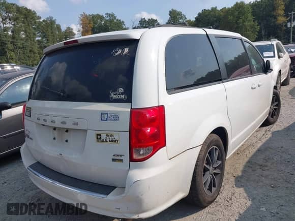 2018 Dodge Grand Caravan GT with VIN 2C4RDGEGXJR147167, listed as a IAAI auction lot 43150878 with 260,245 mi miles and . Bid and sale history available at DreamBid. Image 4.