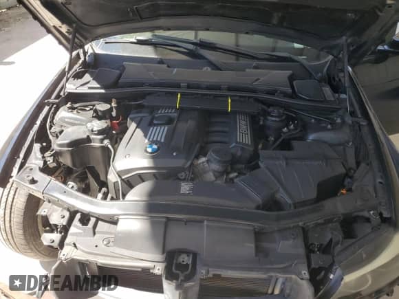 2011 BMW 3 Series 328i xDrive с VIN WBAPK7C51BF086750, выставлен на аукционе Copart как лот 89696585 с пробегом 129 605 миль миль и Списание • Salvage title. История ставок и продаж доступна на DreamBid. Изображение 11.