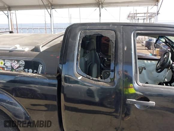 2016 Nissan Frontier S z VIN 1N6BD0CT4GN727414, wystawiony jako IAAI lot #43069697 z przebiegiem Nie podano mil oraz . Historia ofert i sprzedaży dostępna na DreamBid. Obrazek 6.