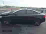2017 Volvo S60 Dynamic с VIN YV126MFL8H2422804, выставлен на аукционе IAAI как лот 42411971 с пробегом 127 927 миль миль и . История ставок и продаж доступна на DreamBid. Изображение 14.