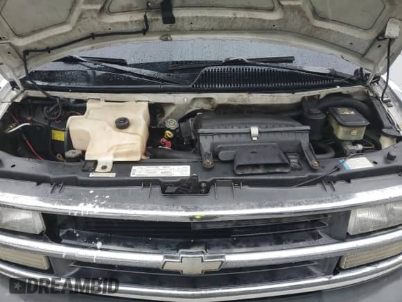 1999 Chevrolet Express with VIN 1GBFG15R1X1096488, listed as a Copart auction lot 44078235 with Not provided miles and Clean title. Bid and sale history available at DreamBid. Image 12.
