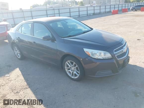 2013 Chevrolet Malibu LT with VIN 1G11C5SA8DF173288, listed as a IAAI auction lot 43336799 with 190,891 mi miles and . Bid and sale history available at DreamBid. Image 1.