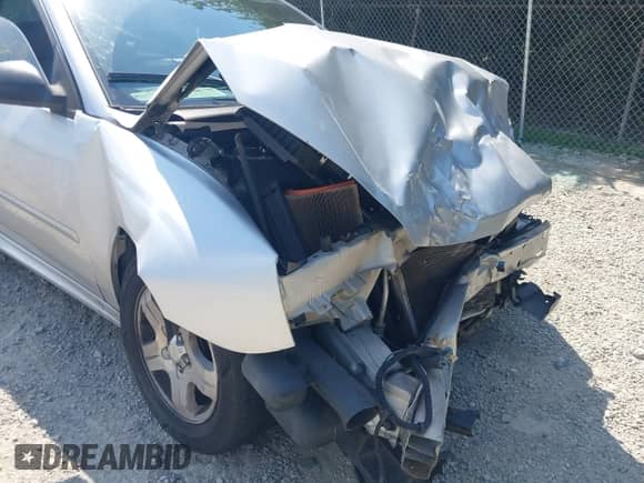 2004 Chevrolet Malibu Maxx LT with VIN 1G1ZU64834F221957, listed as a IAAI auction lot 42928796 with Not provided miles and . Bid and sale history available at DreamBid. Image 17.