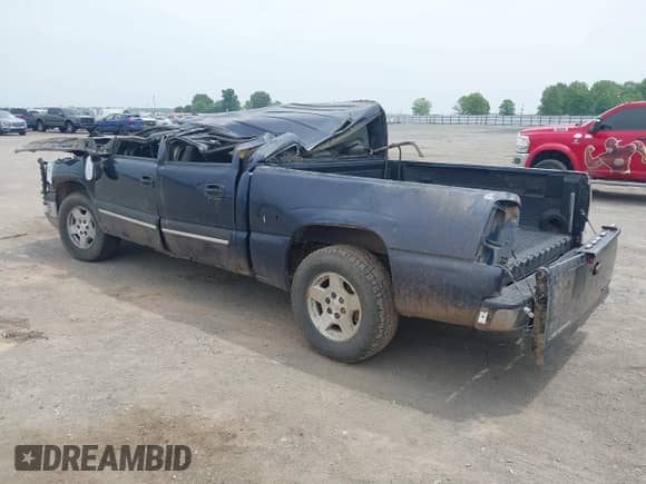 2005 Chevrolet Silverado 1500 LS z VIN 2GCEC13T351179171, wystawiony jako IAAI lot #42274016 z przebiegiem Nie podano mil oraz . Historia ofert i sprzedaży dostępna na DreamBid. Obrazek 3.