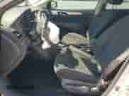 2019 Nissan Sentra S с VIN 3N1AB7AP1KY292059, выставлен на аукционе Copart как лот 81048845 с пробегом 60 248 миль миль и Списание • Salvage title. История ставок и продаж доступна на DreamBid. Изображение 7.